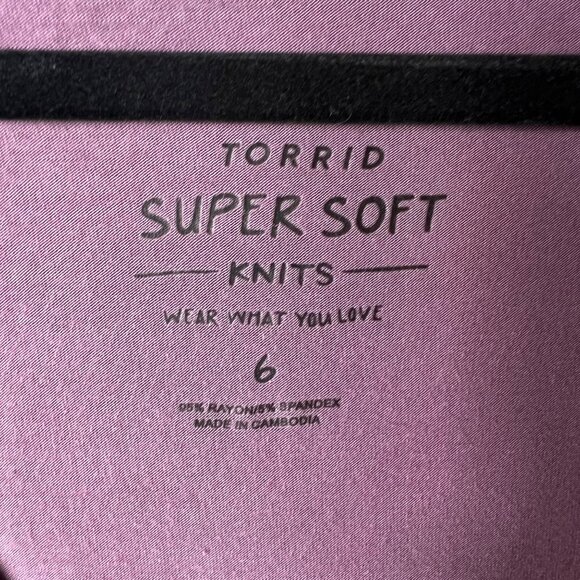 Torrid super soft eyes purple hooded long sleeve top women’s size 6X - Picture 6 of 7